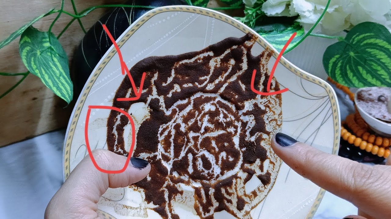 برج الثور ♉ ويمين بالله🤚 من دقة ال ظهر لاتقول انتي قاعده معايا😳فنجاني ميكذبش ❌ أبدا 🤚