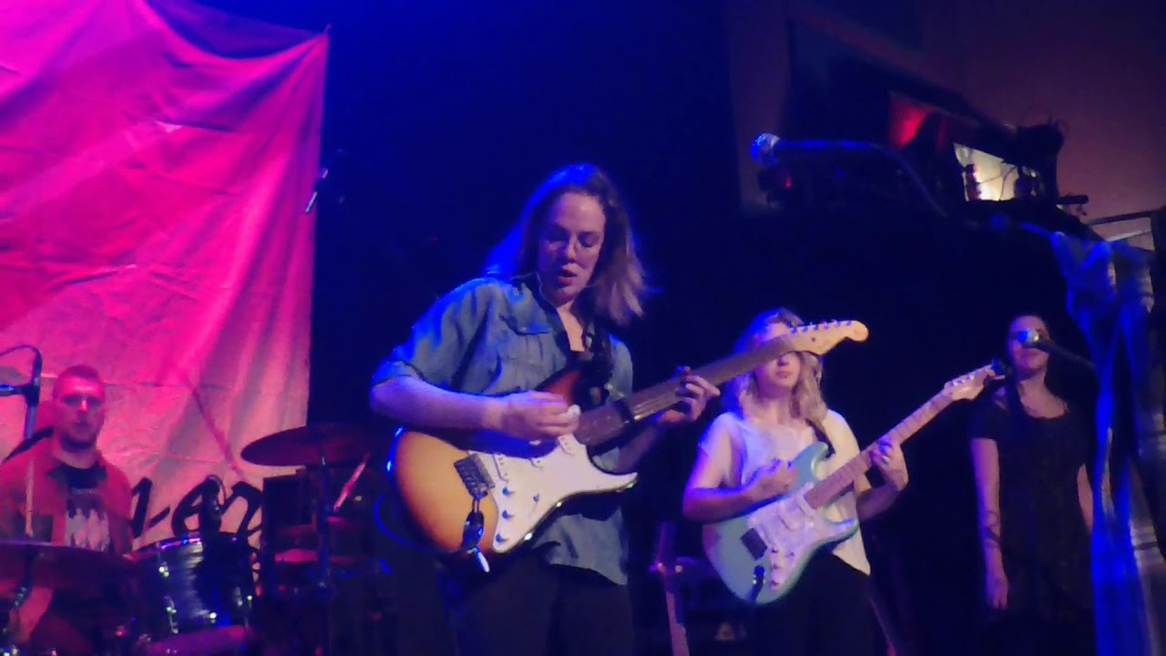 Raine Stern-Lumen (live)