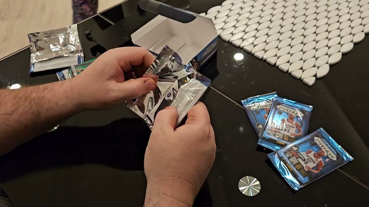2024-25 Panini Prizm, 6 x loose packs.