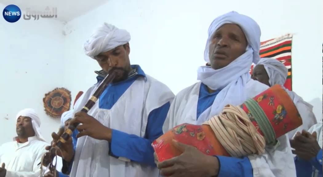 أهليل.. تراث ثقافي أصيل وزينة الجلسات بتميمون