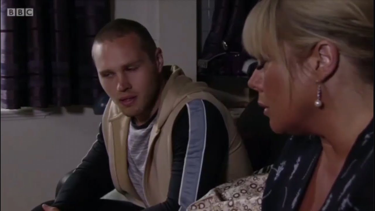 Eastenders: Sharon and Keanu try to figure out who is blackmailing them - 16/10/18