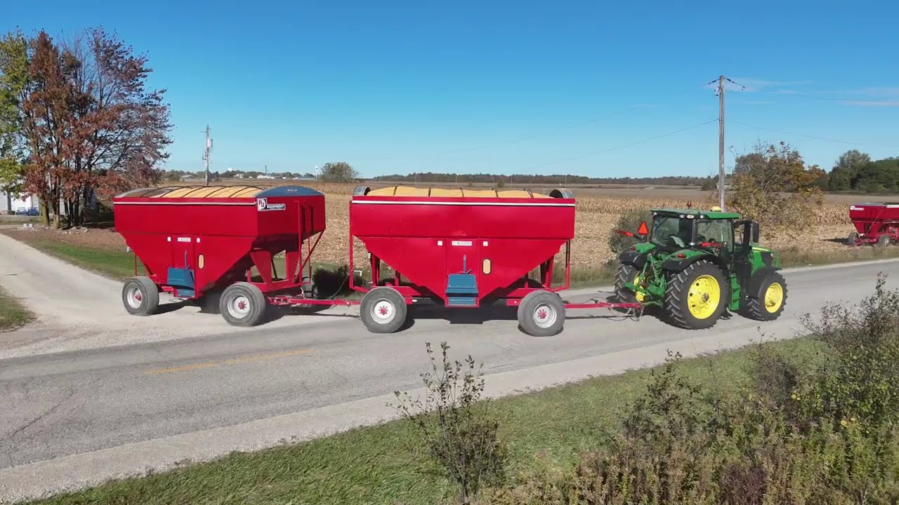 VanLoon - Kremer corn Harvest #caseih #tractor #farming #farmvideos #farmshorts #farmer #canada #usa