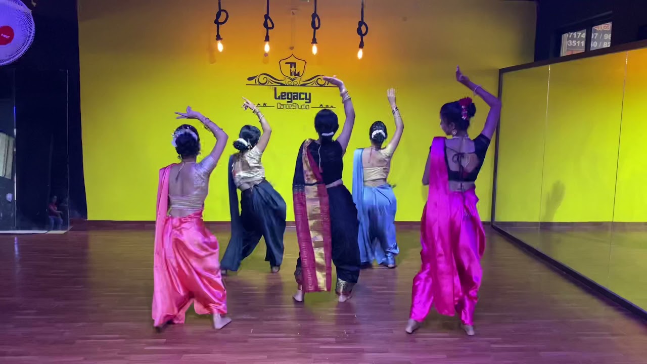 Fantastic lavani dance by the legacy dance studio 🌟