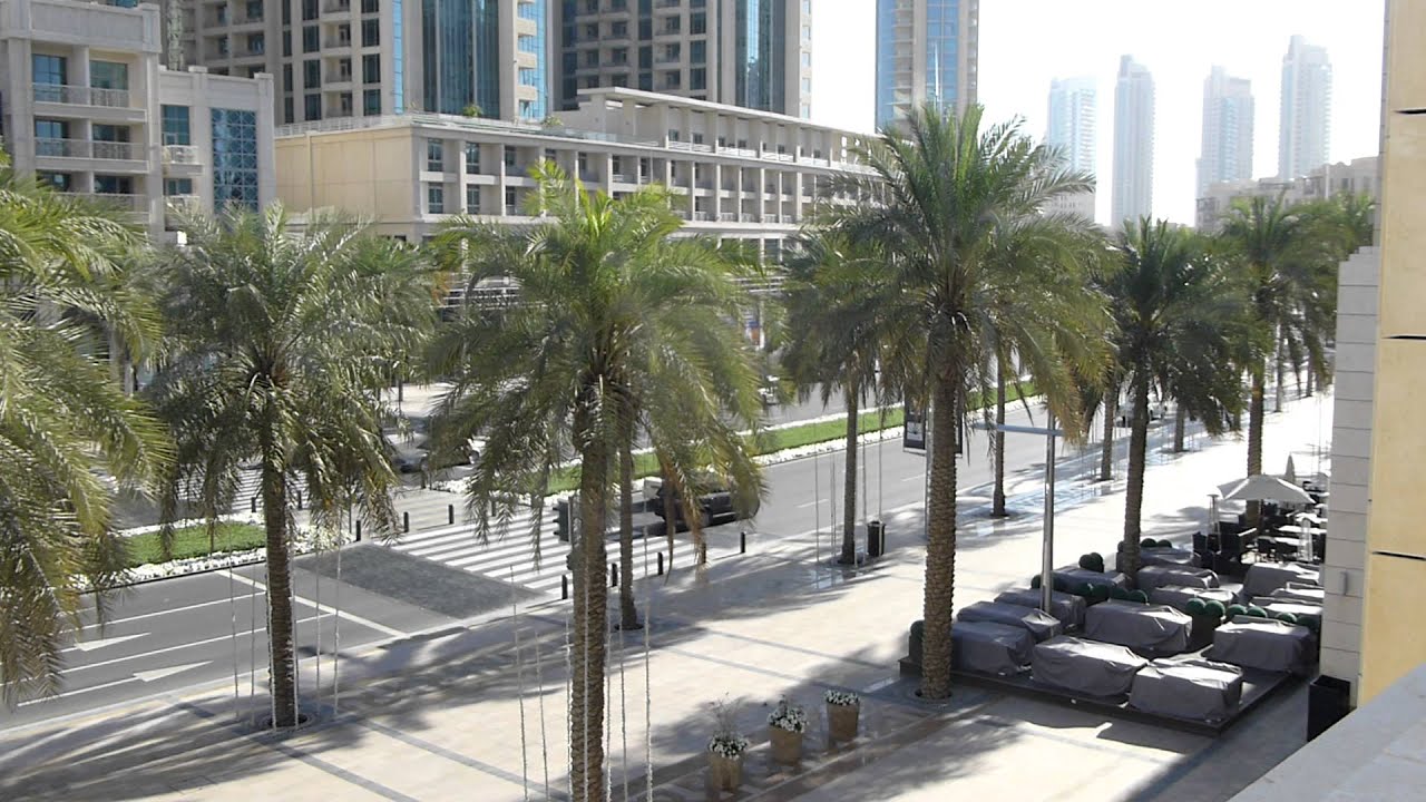 Mohammed bin Rashid BLVD, 29 minutes of relaxing traffic sounds.