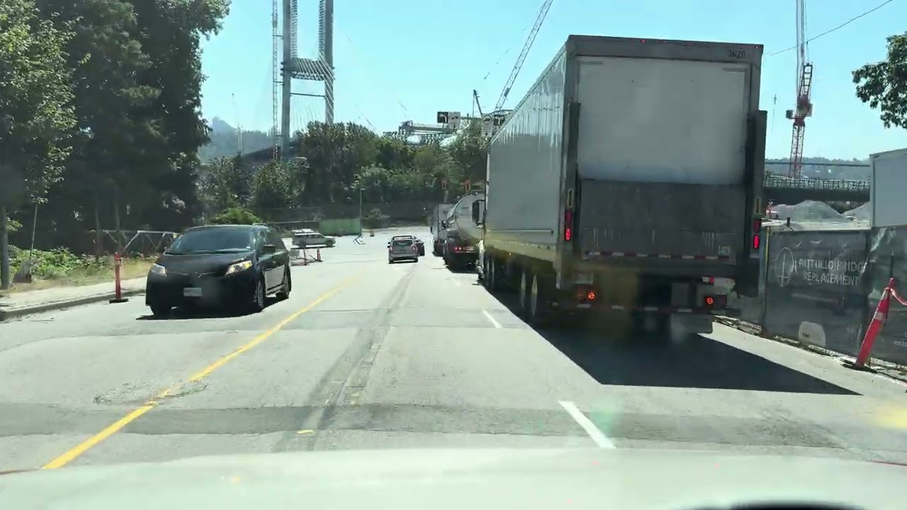 Flint BCTV: take you guys around my city on the way to IKEA ￼