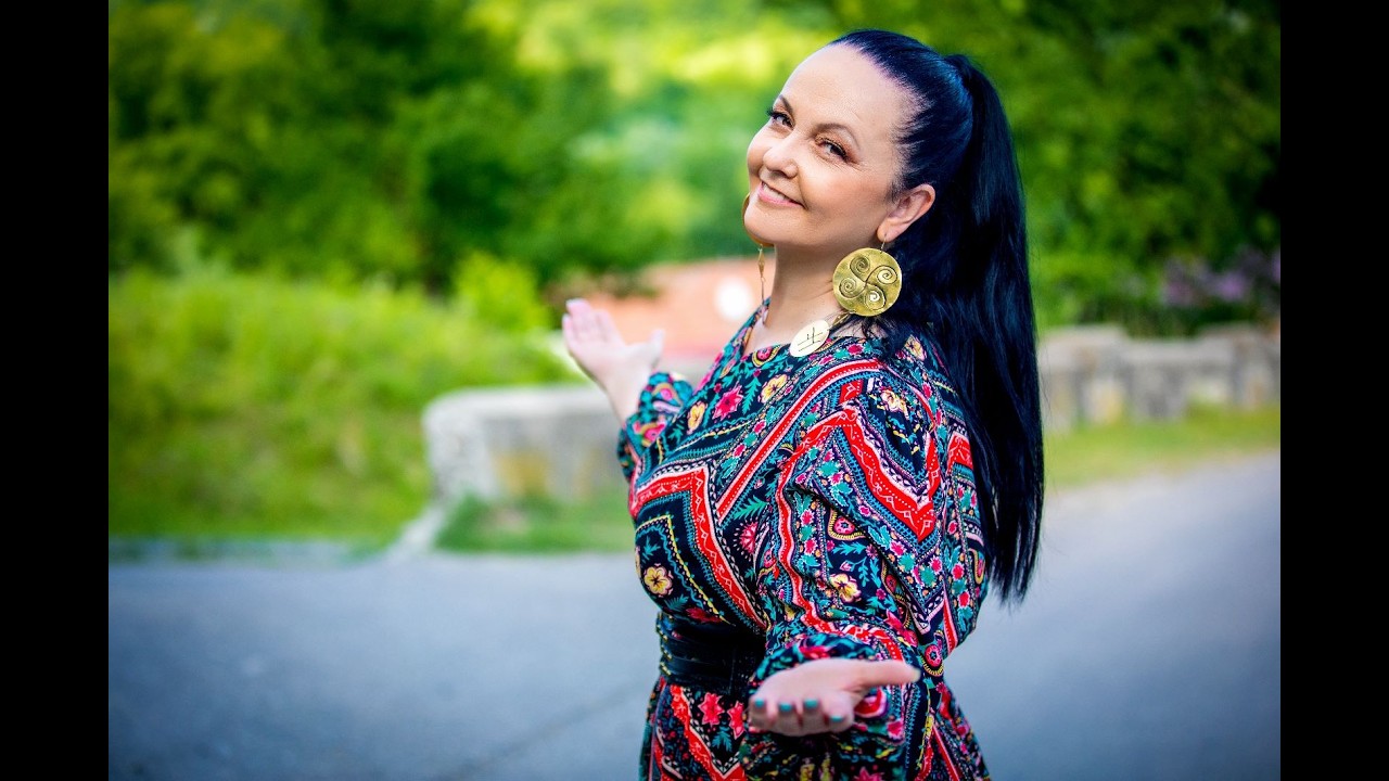 Ioana Sandu-„E primăvară în inima mea”