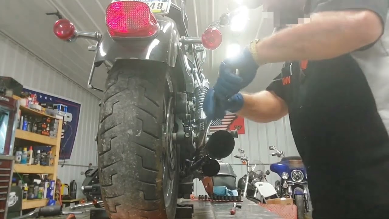 Removing rear tire from 2009 Dyna Superglide!