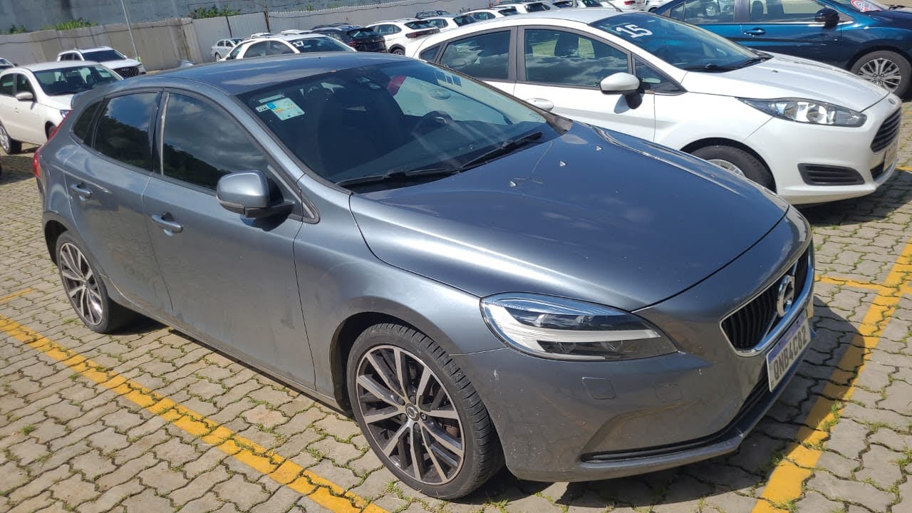 Volvo V40 T4 momentum