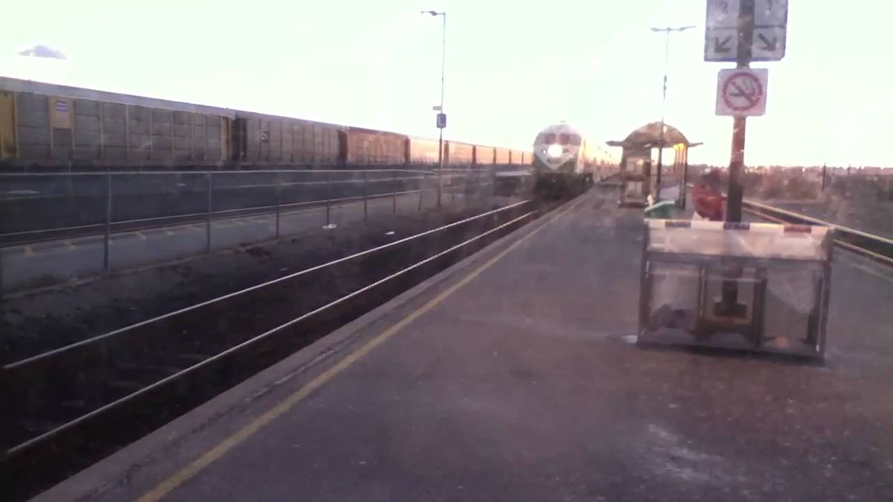 Go train at Oshawa station