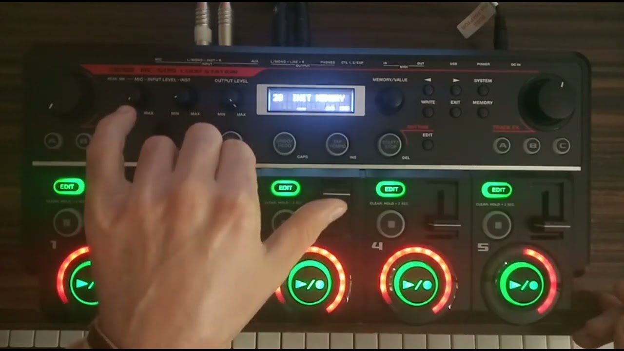 LOOP STATION TALES  5 / QY70 DAWLESS BEAT IMPROVISATION WITH VIZUE