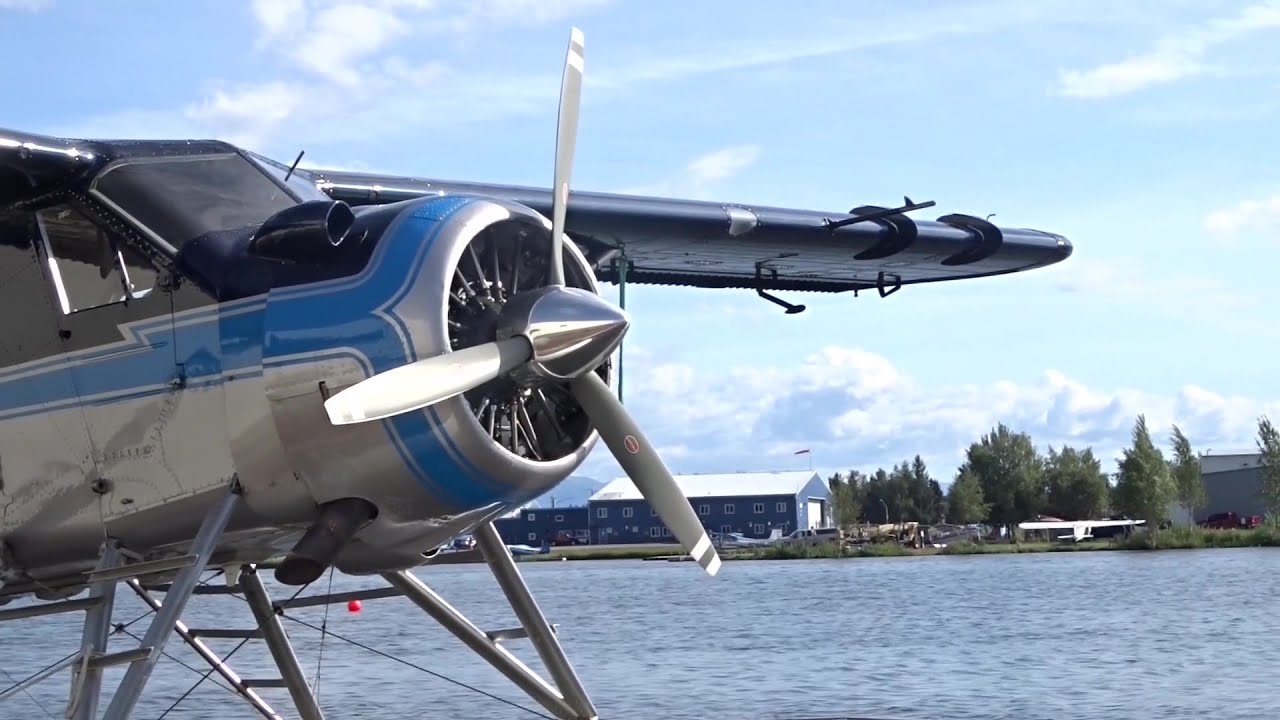 A Day of Planespotting at Lake Hood, Alaska
