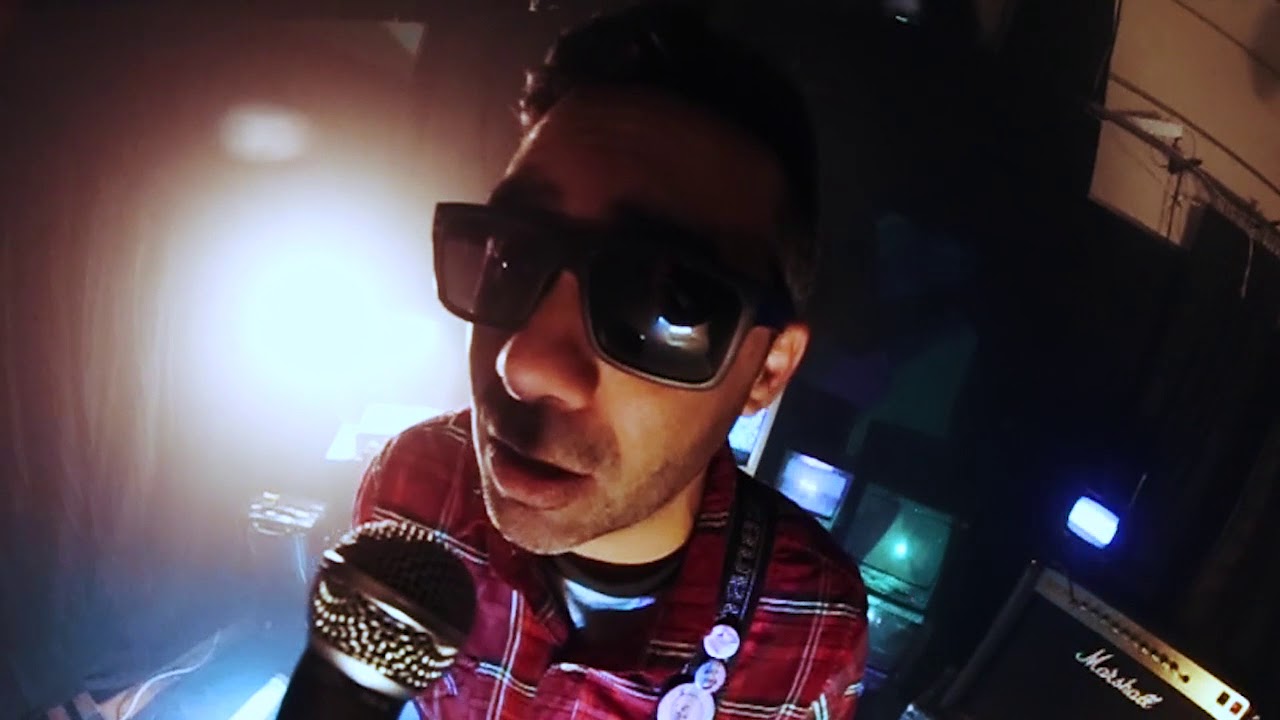 Abriles - Tema : Maldice el dolor