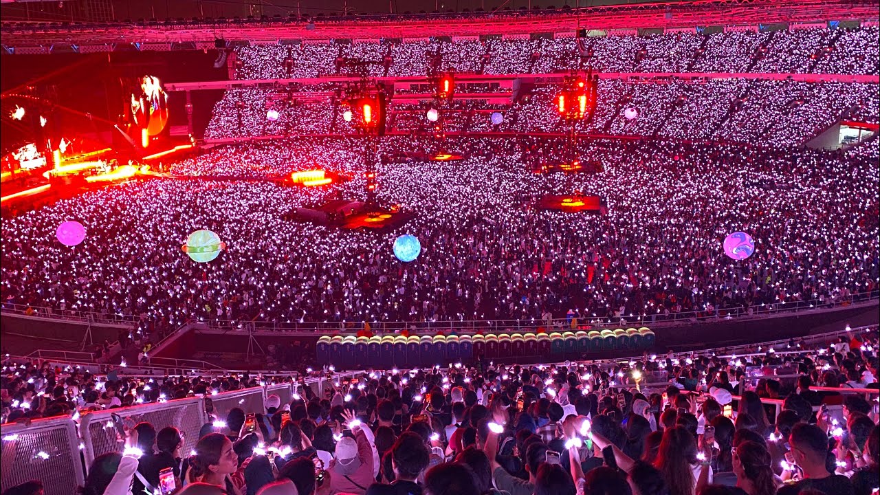 Coldplay - A Sky Full of Stars (Live in Jakarta Indonesia)