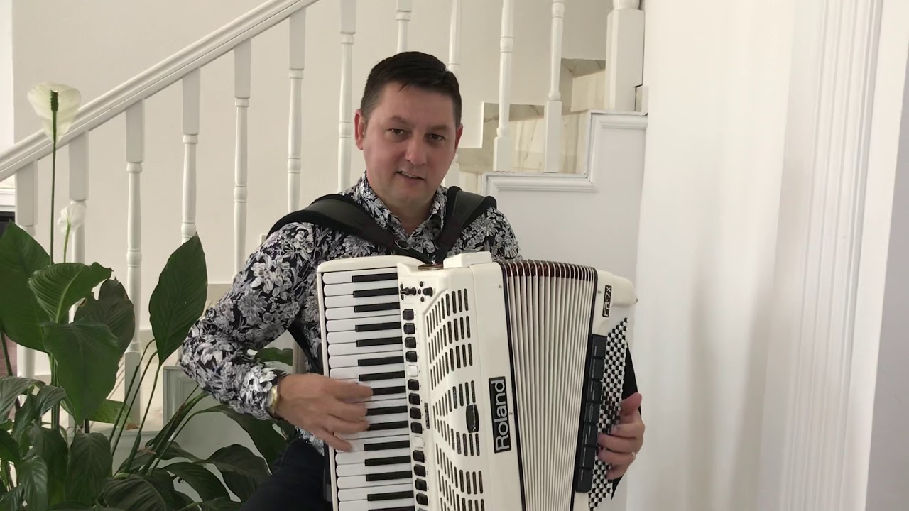 Lecția VIII - Gama cromatica și exerciții pentru mâna