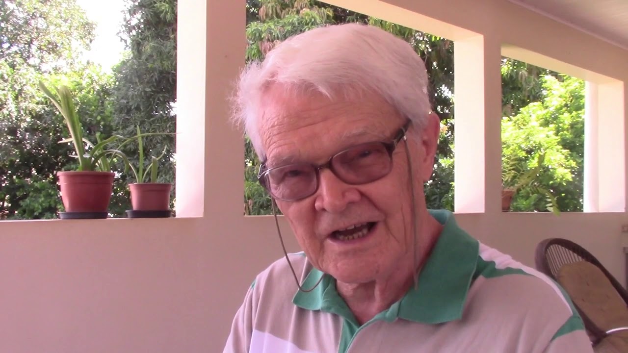 Frei Carlos Mesters fala sobre o Livro do Deuteronômio em entrevista a frei Gilvander - 15/01/2020