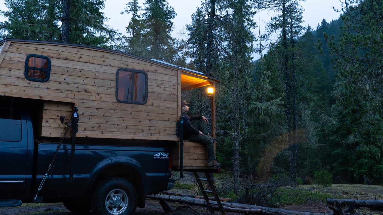 A Peaceful Night Alone for Thanksgiving in my 4x4 Truck Cabin