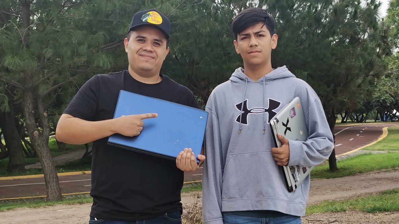 ¡ME REGALARON COMPUTADORAS PARA REPARAR! 🤑😎