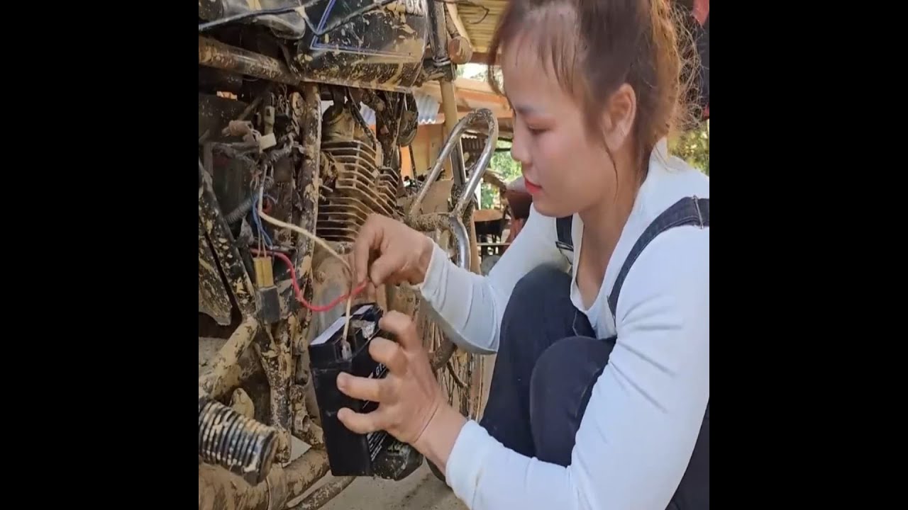 Young Girl Transforms Old Abandoned Bike | 5-Day Timelapse Restoration Journey #viral #repair #diy