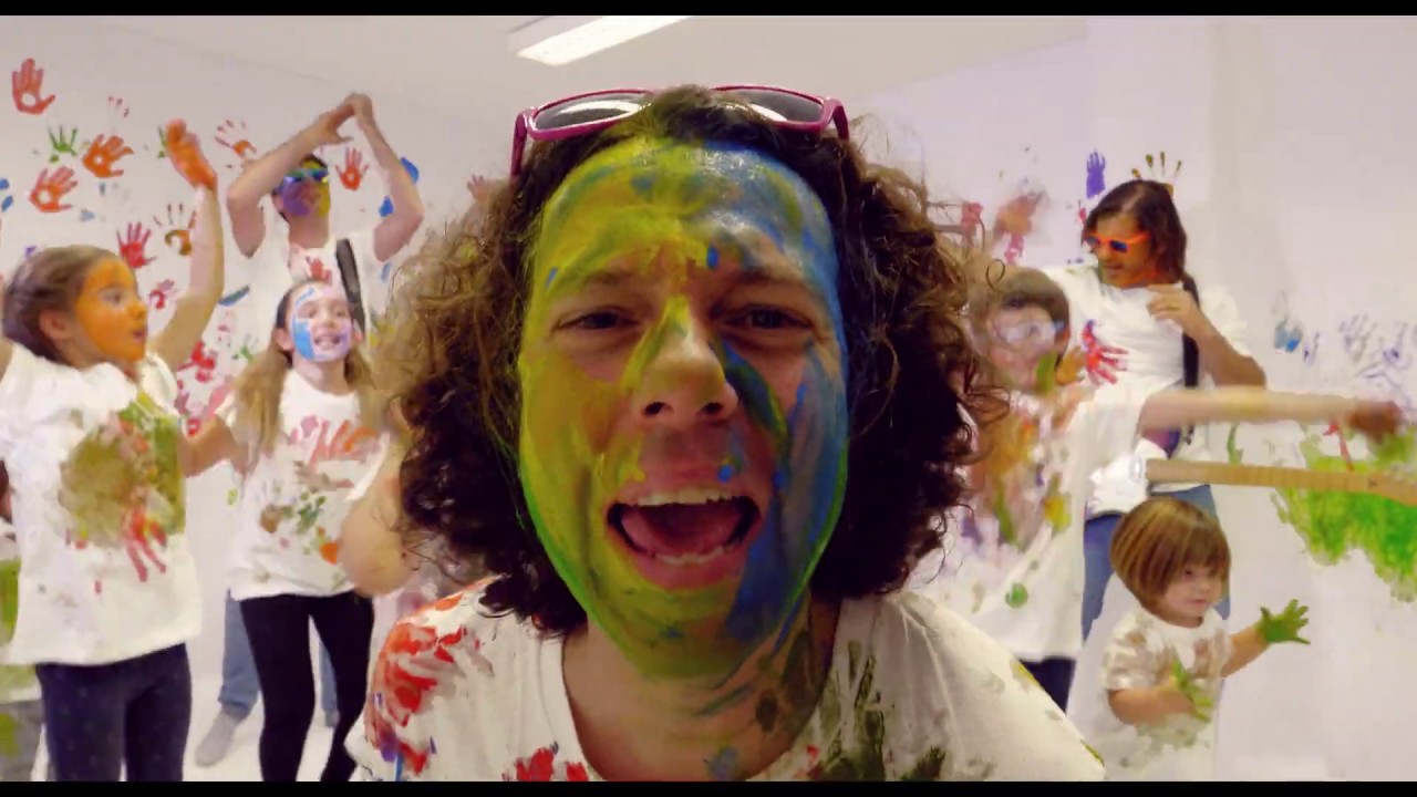 Happening - Vivan las manos de colores (Videoclip Oficial)