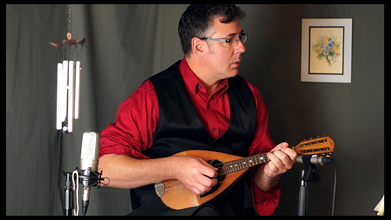 J. S. Bach - Bourree from Cello Suite No. 3, BWV 1009 - for mandolin