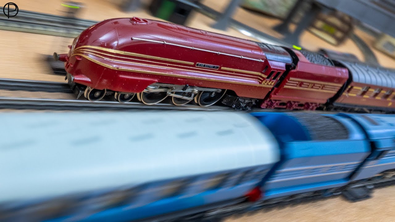 Паровоз Tri-ang Hornby R.871 LMS Coronation Class «Король Георг VI»