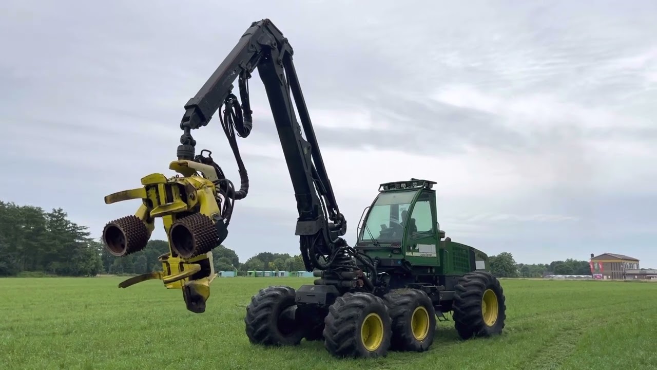 John Deere 1470D Harvester - Year: 2006 (Refnr. BM4552)