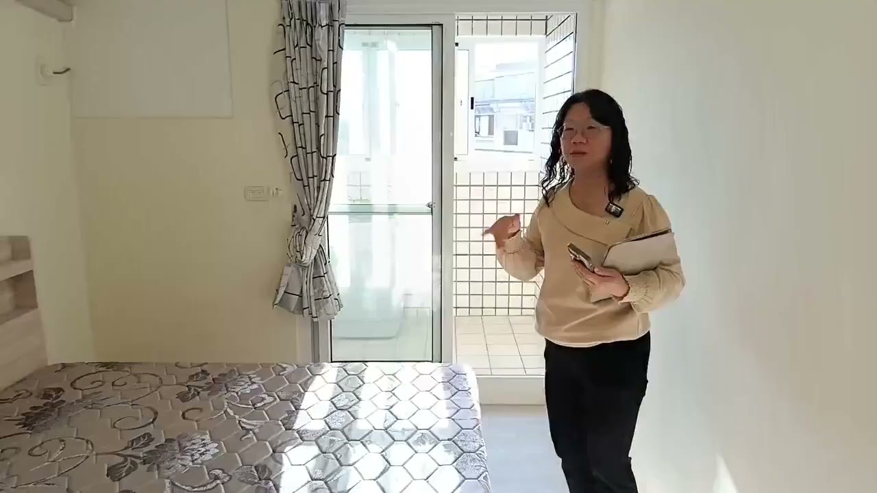 降價。368萬買台中市西區五權車站旁全新整理獨洗獨曬陽台有廚具傢具全高樓層採光佳周圍多綠地24H管理生活機能優華廈電梯套房0981164030/0989905453