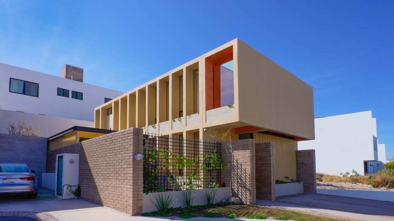 CASA hecha de LADRILLO y LUZ | Obras Ajenas | Estudio Mexicano de Arquitectura