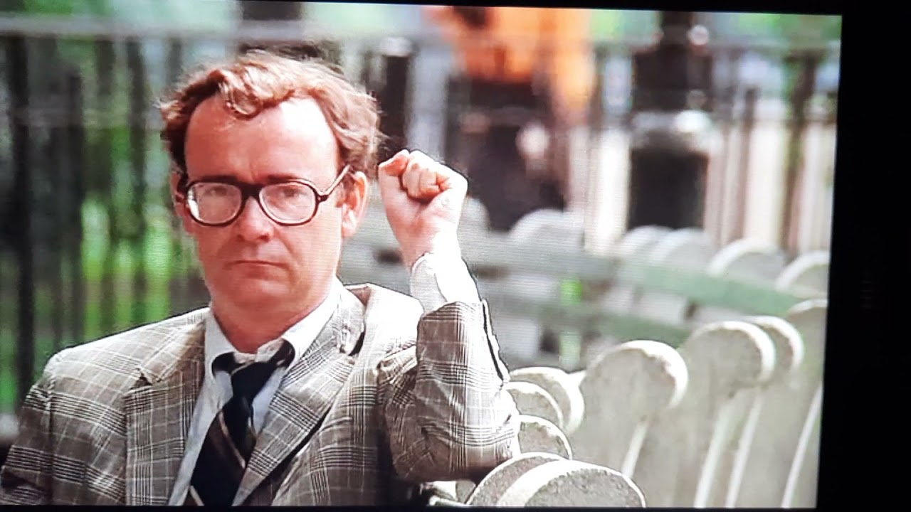 Smoking resistance - a clip from Taking Off (1971)