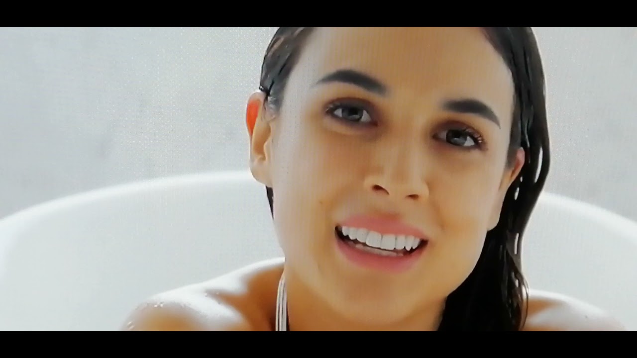 Adriana Ugarte 🎥Belleza Solidaria. Sobresaliente.