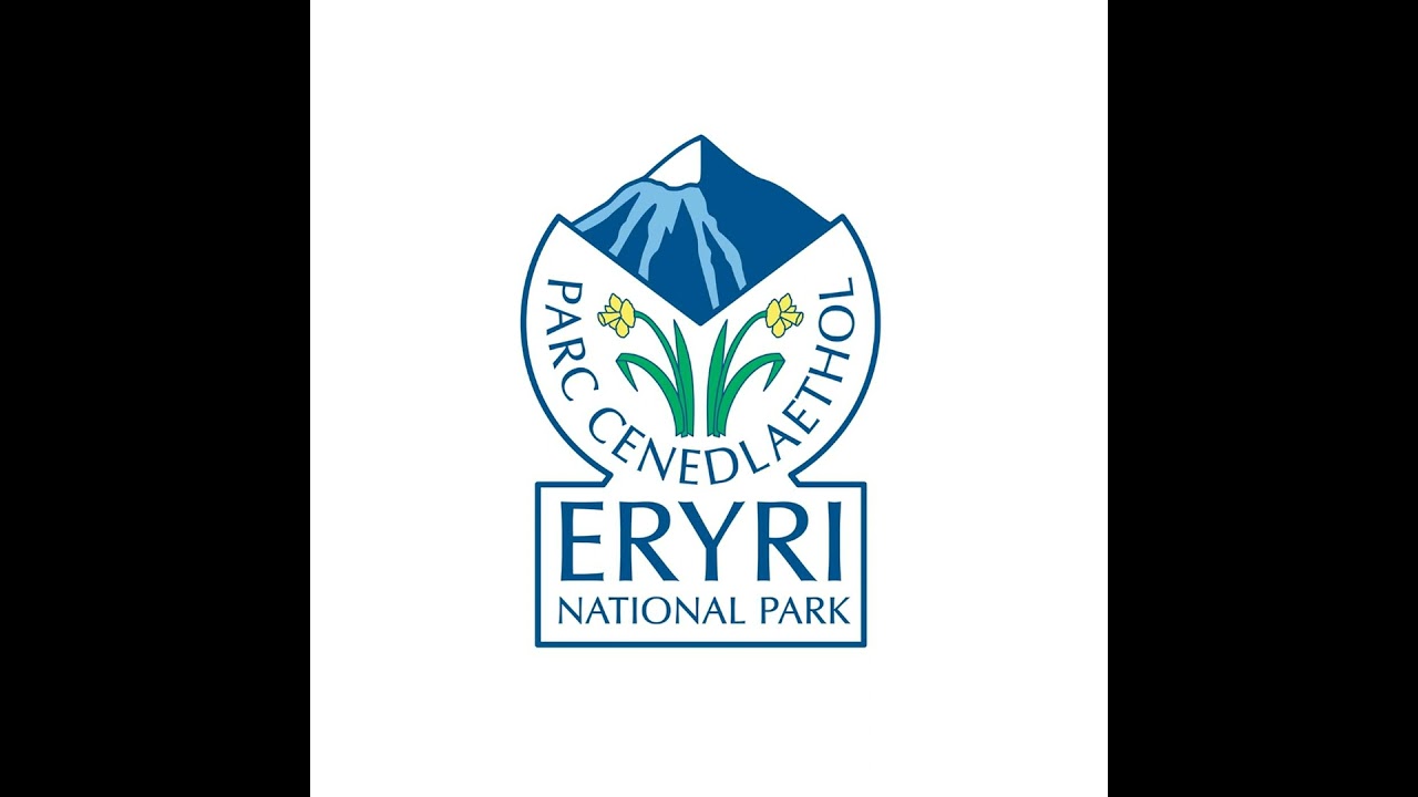 Effaith cyfryngau cymdeithasol ar dwristiaeth yn Eryri