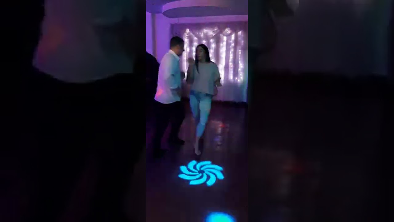 Karina Magla y  Juan Martínez AMERICANO MEDIO RITMO