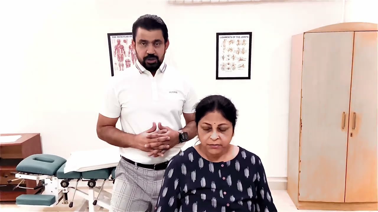 #chiropractor in delhi for disc bulge pain| by dr, naqvi