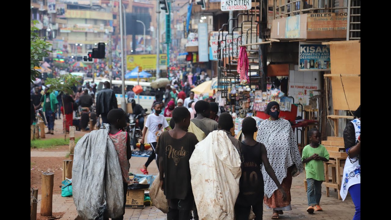 Street boys life in Uganda -  #uganda #streetkids #streetlife #kampala #streetboys