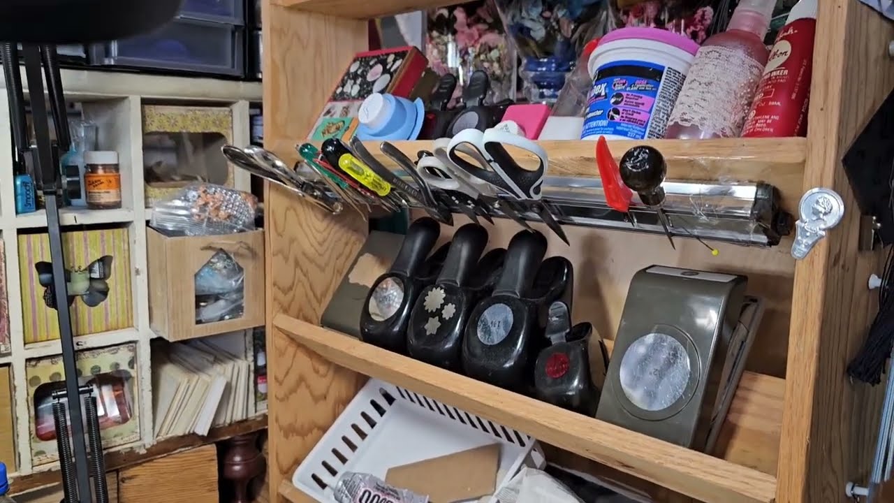 Junk Journal - Declutter and Get Organized Collaboration 2025  A tour of my studio desktop workspace