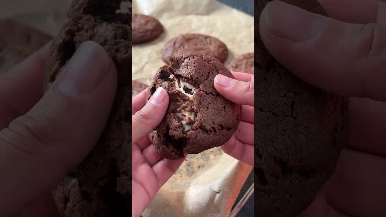 Schoko-Cookies mit Cheesecake-Kern 😍 #schokokekse #pl&auml;tzchen #cookie