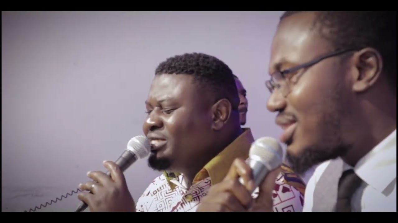 Fr Alex Mazamba - Ton Silence Brise (Live-Kinshasa)
