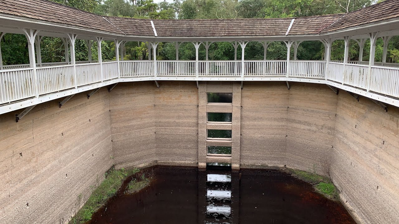 Florida&rsquo;s First Tourist Attraction at White Sulphur Spring & Many Abandoned Places of White Springs