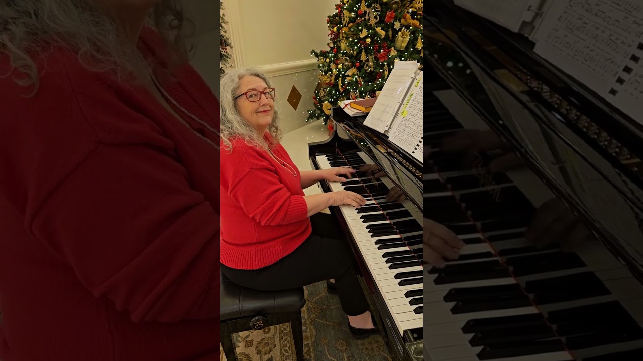 JOY TO THE WORLD/GO TELL IT ON THE MOUNTAIN (Pianist: Tracey Phillips, Atlanta, Georgia, USA)