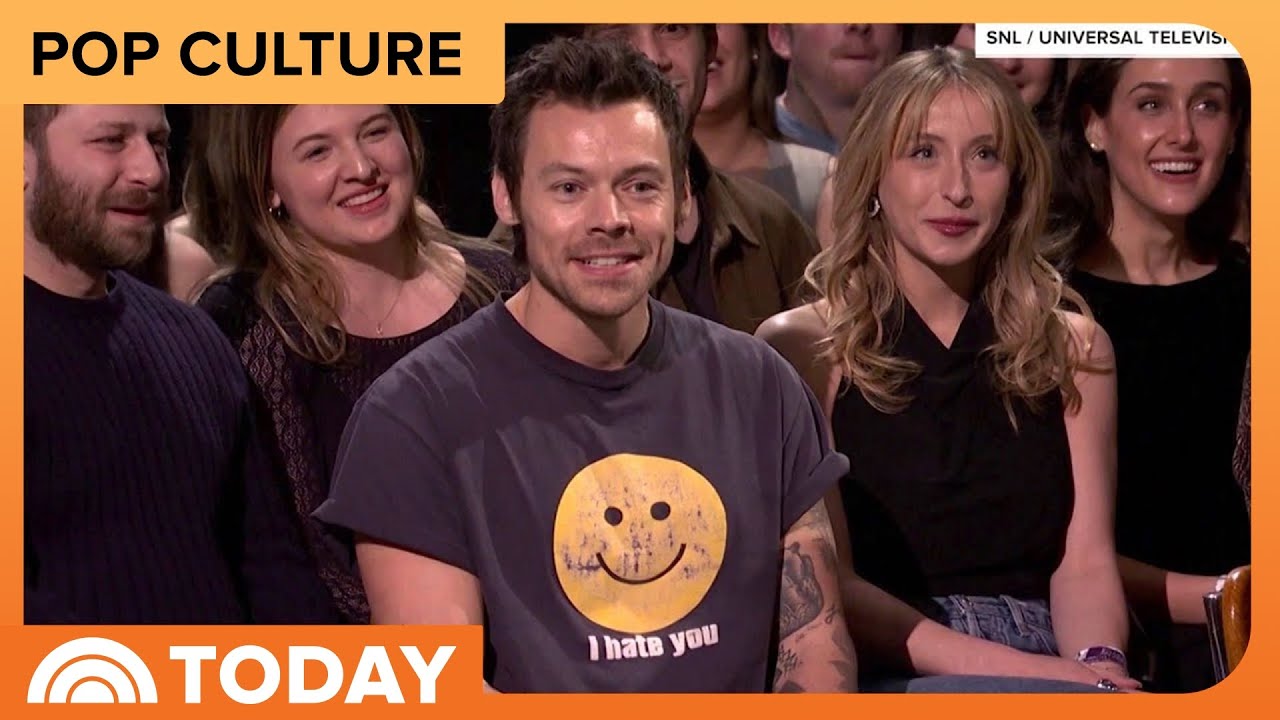 Harry Styles Crashes Ryan Gosling's 'SNL' Monologue