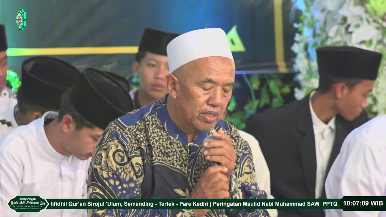 Memperingati Maulid Nabi Muhammad SAW