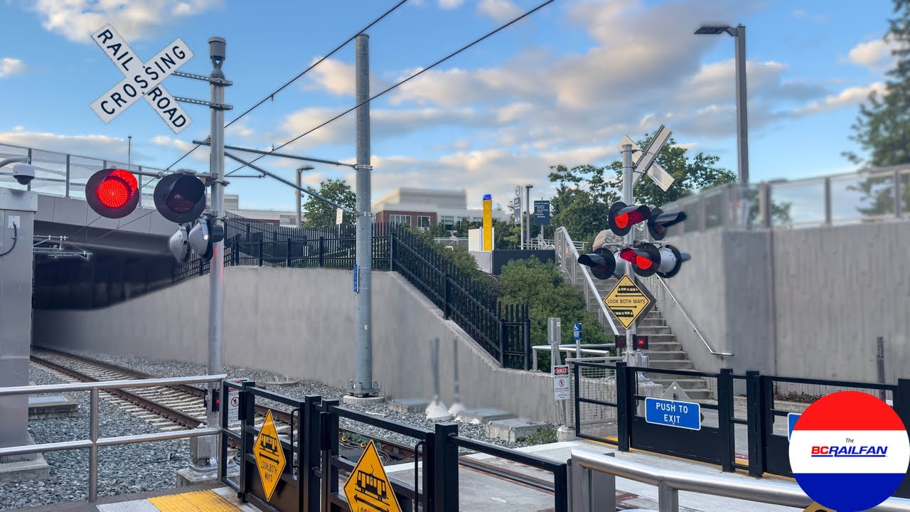 Railroad Crossing | Redmond Technology Station (North), Redmond, WA