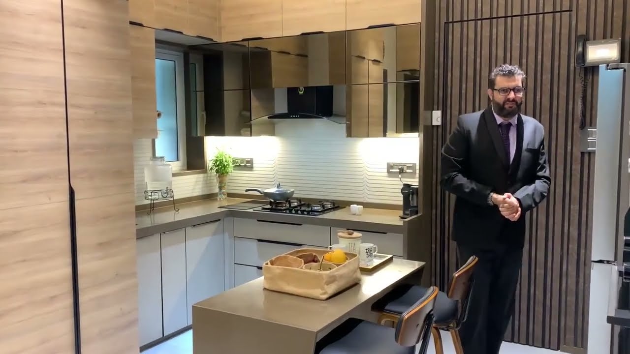 Island Kitchen In Ceramic/Laminate and Mirror | Kitchen Designs