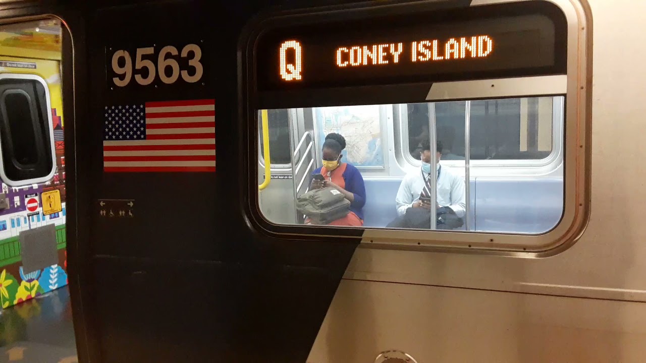 R160A-2 Cuomo/R160B Alstom (Q)/(R) trains at 14th street-Union square!