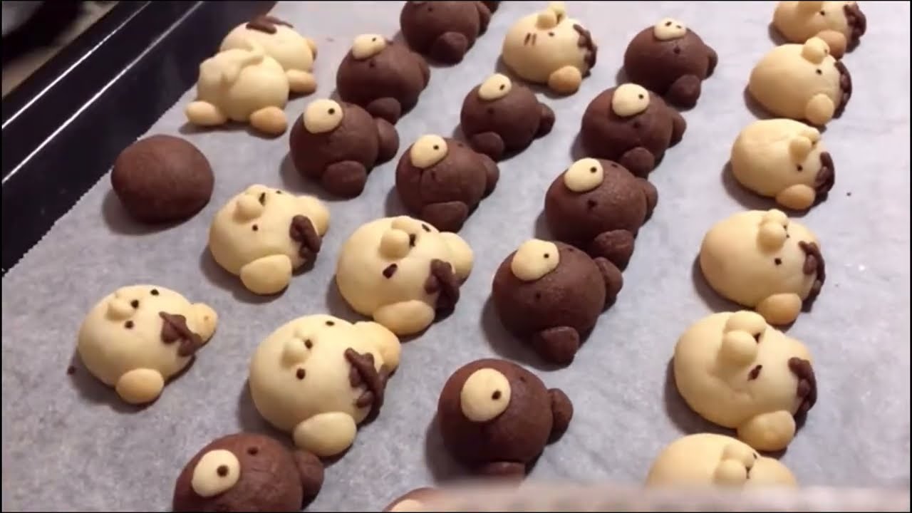 トラとクマのクッキー作り