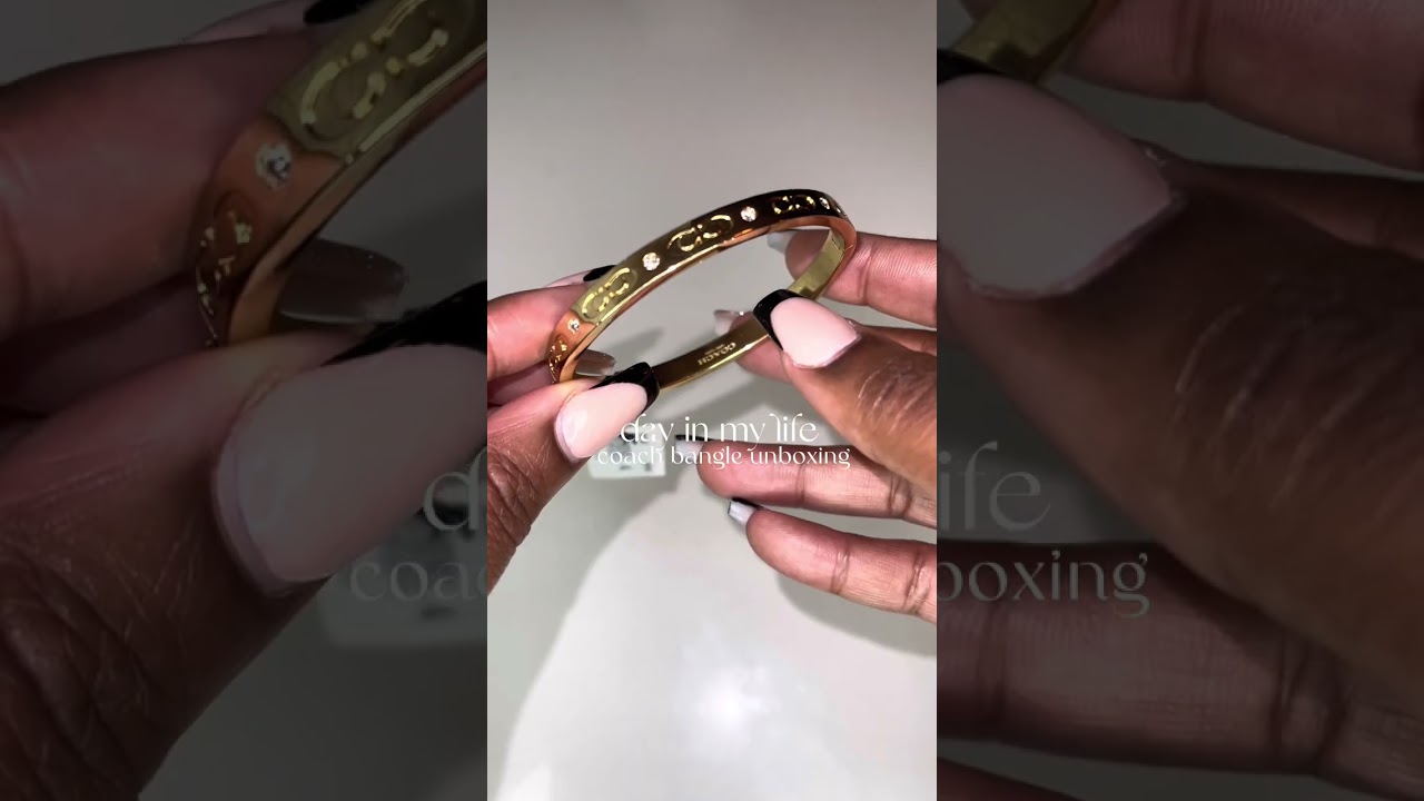 BLACK FRIDAY FIND| COACH BANGLE| UNDER $100 GIFT FOR HER| CHRISTMAS GIFT IDEA FOR HER| COACH FIND