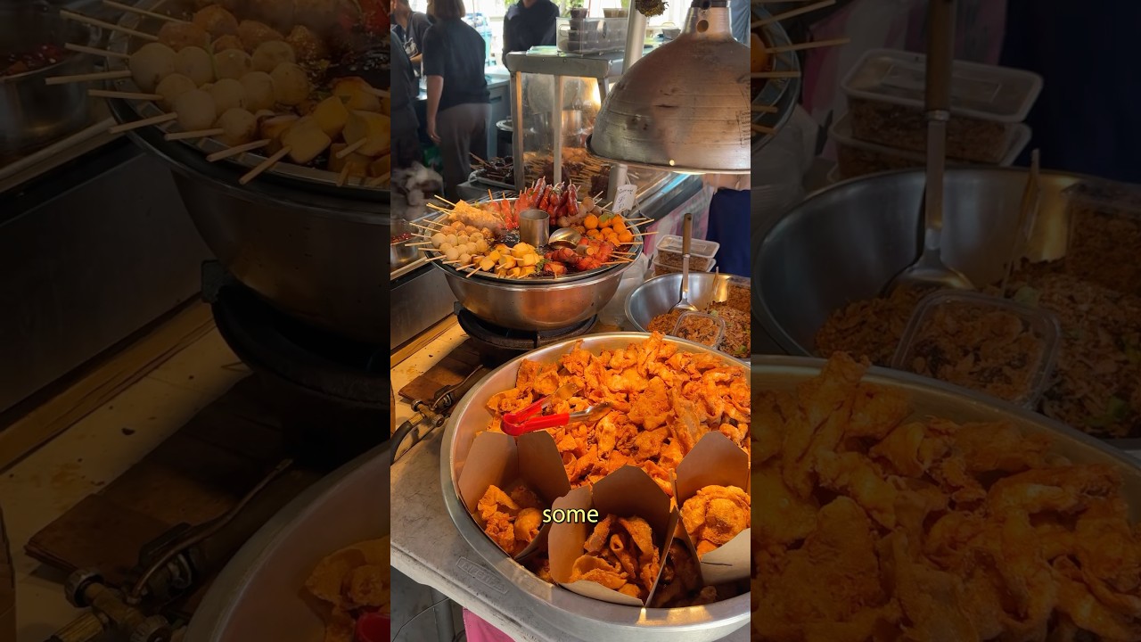 THE BUDDHIST TEMPLE  FOOD COURT IN THE VALLEY