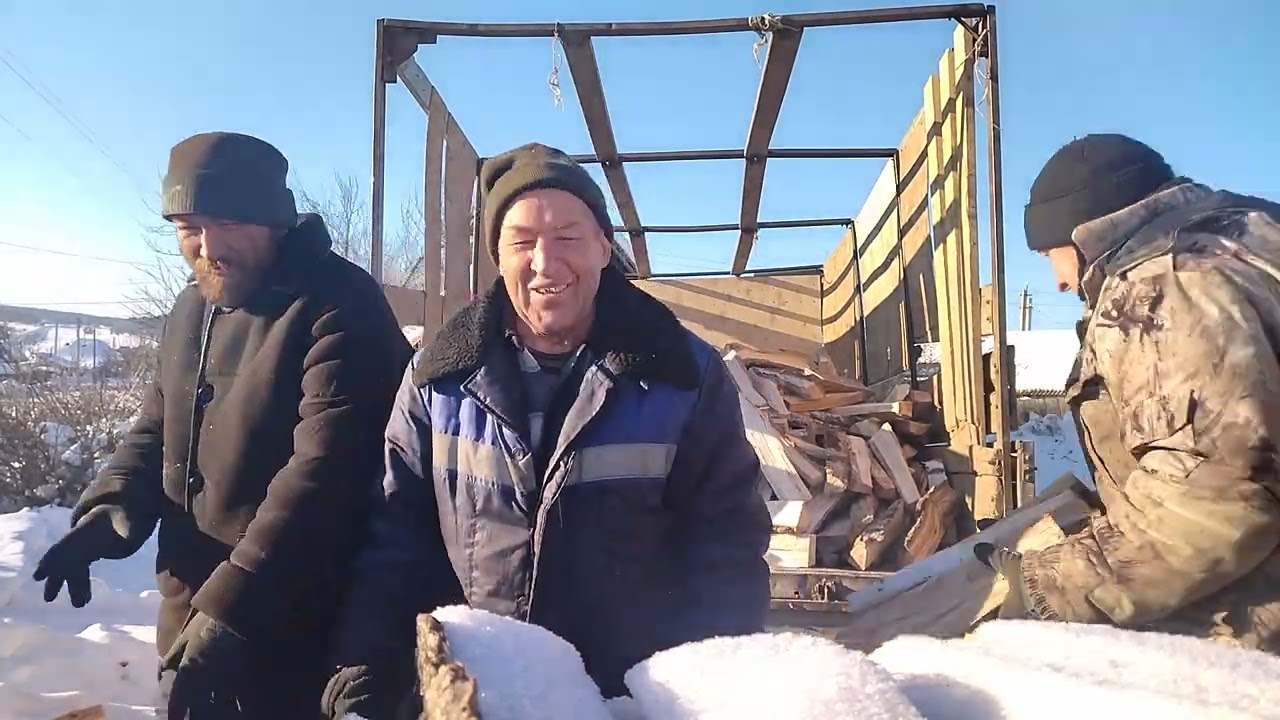 Грузил кубометр весь день )))