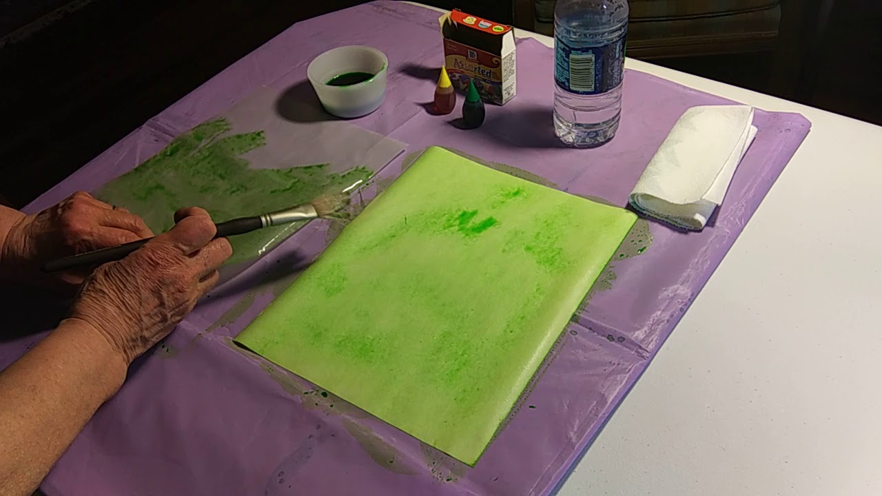 Dyeing paper with food coloring Junk Journals