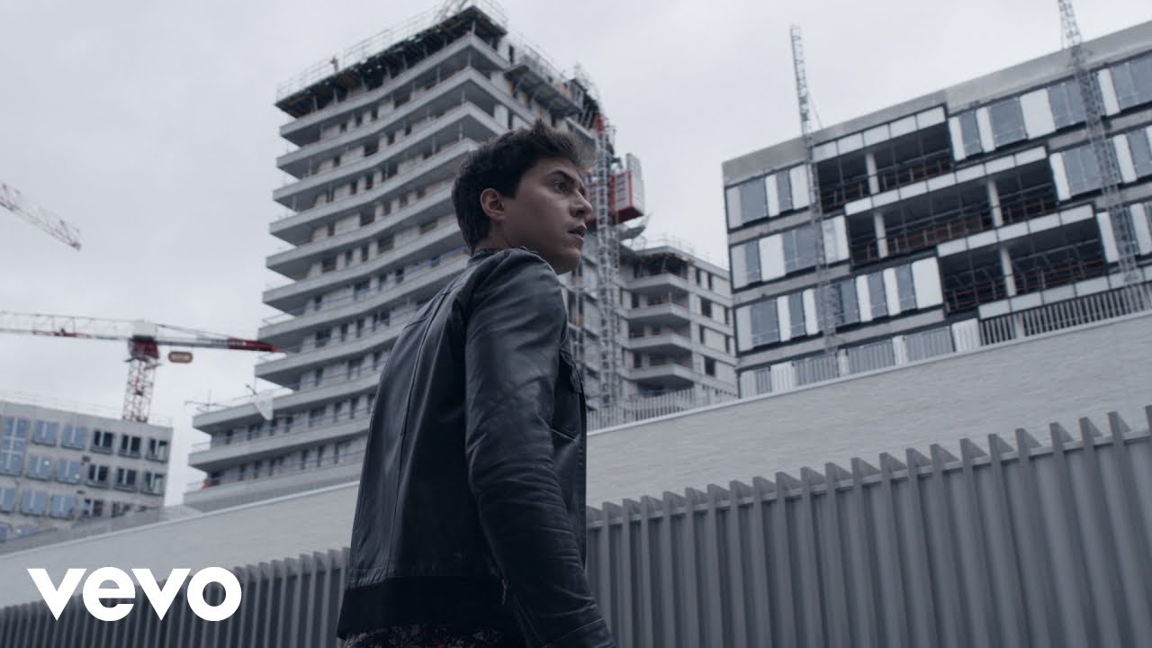 Roman Kouder - Syn (Clip Officiel) ft. LissA